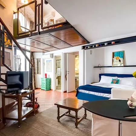 Charming Flat 1 Minute On Foot From Colosseum דירה *
