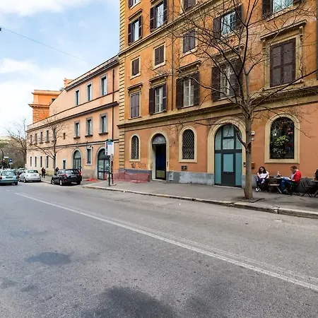 Charming Flat 1 Minute On Foot From Colosseum